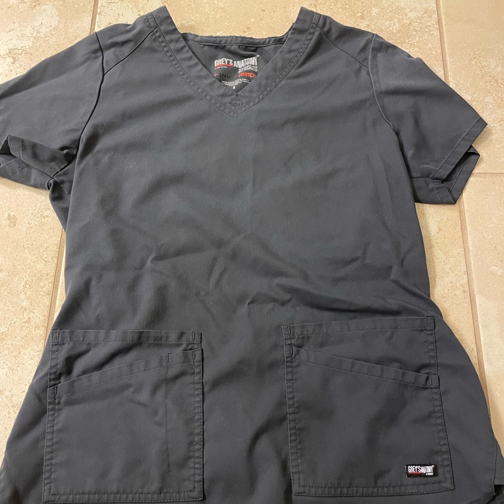 scrub top